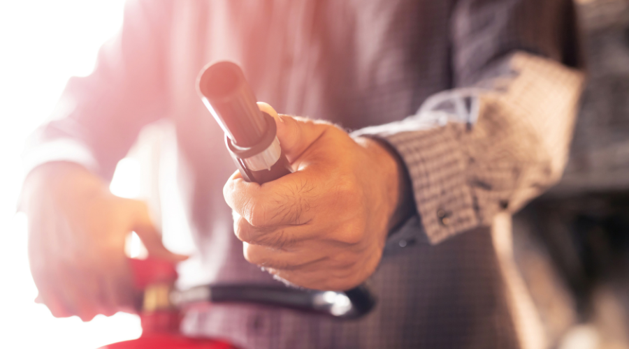 Enseña a tu familia a usar extintores