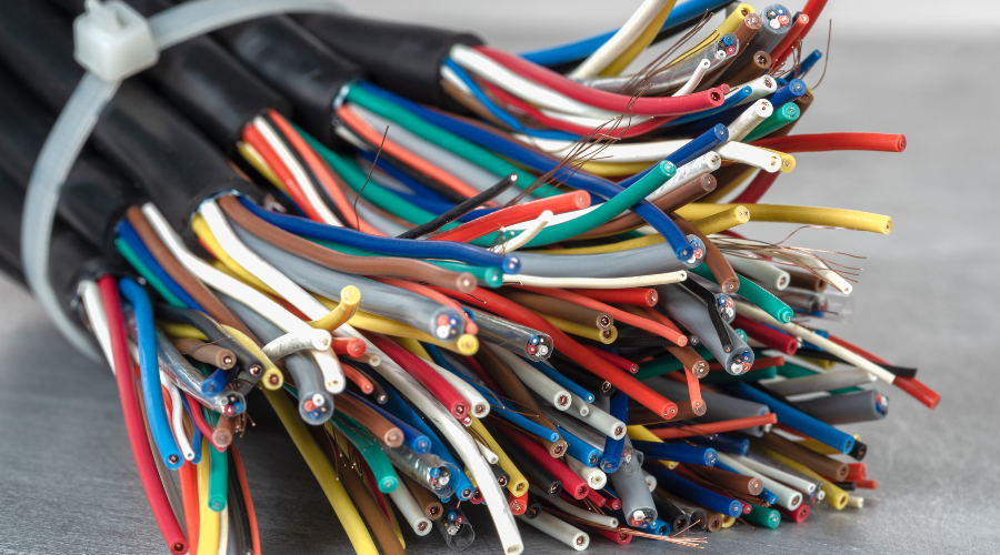 Cómo revisar las conexiones eléctricas en mi hogar o negocio