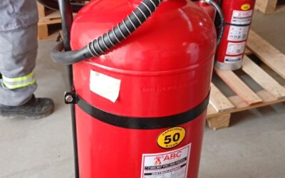 Extintor PQS de 50 kg: máxima protección para áreas industriales