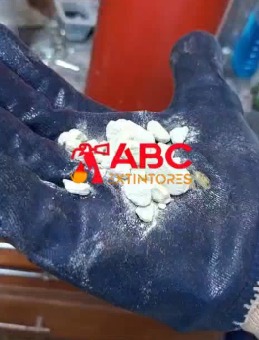 mantenimiento de extintores en Ica, recarga de extintores, seguridad contra incendios, extintores Ica, revisión de extintores, normativa extintores Perú, empresas de extintores, prevención de incendios